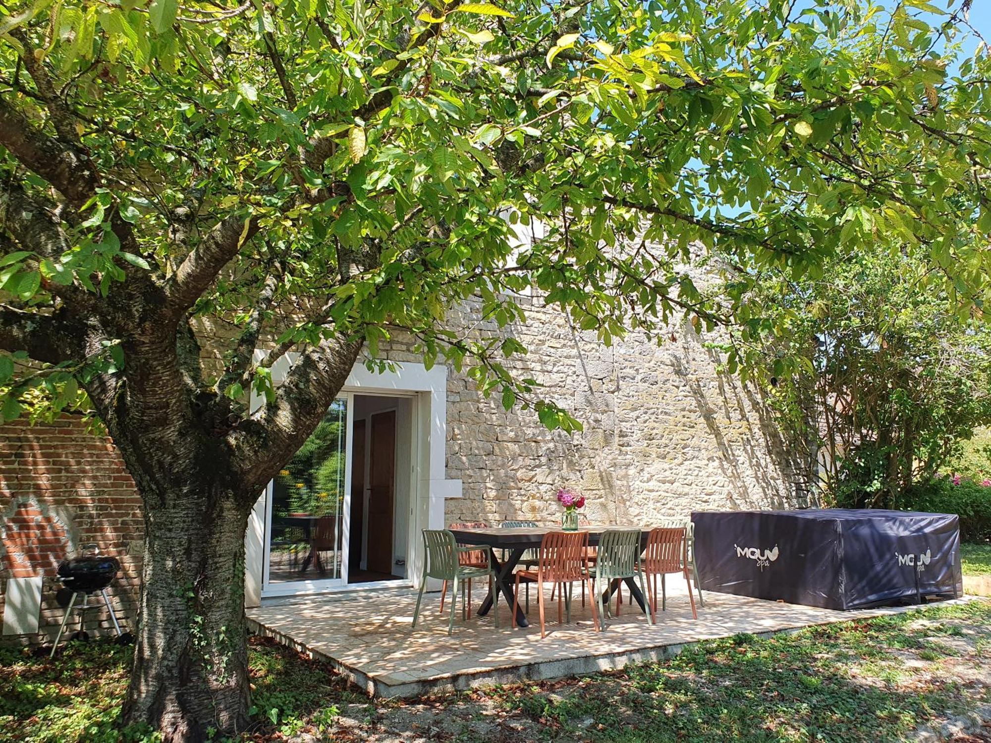 Le Pavillon Vougeot - Romanee - * Gilly-lès-Cîteaux
